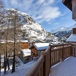 Un Chalet Haut De Gamme Pour Les Amoureux Du Luxe