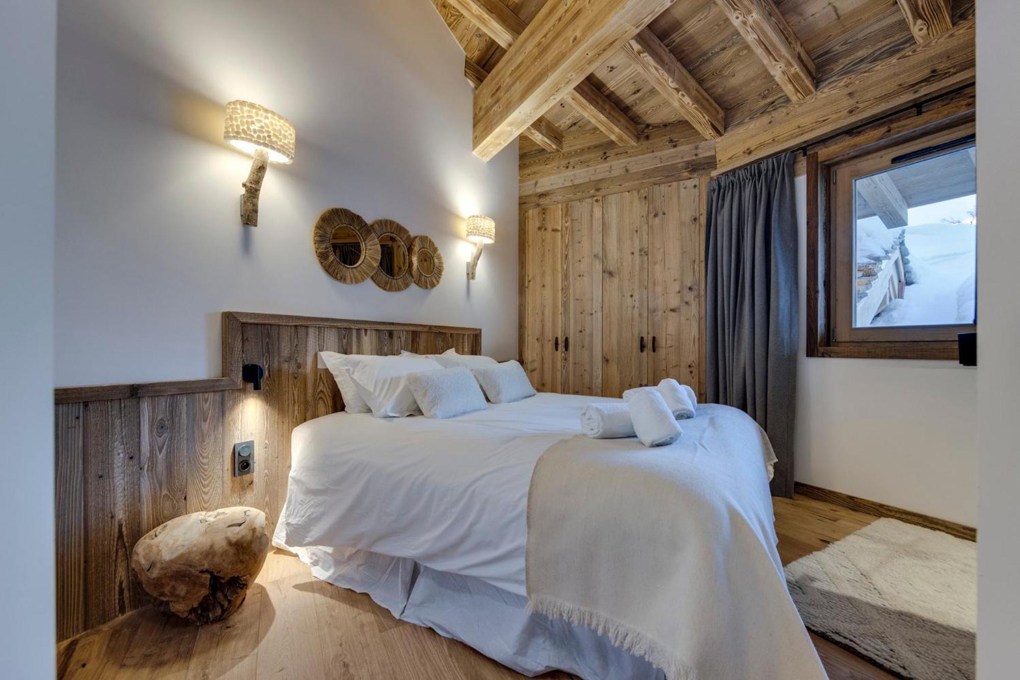 Un Chalet Haut De Gamme Pour Les Amoureux Du Luxe *